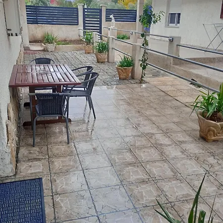 بيت للعطل Rallis Village